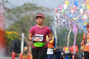 BIB: 959
                            <button type="button" onclick="openModal(9904589)" class="btn btn-primary btn-sm float-right btn-popup" data-toggle="modal" data-target=".modal-high-quality">
                        <i class="fas fa-shopping-cart"></i> Add to Cart
                    </button>
                                            <button type="button" onclick="isThisMe(9904589, true)" class="btn btn-success btn-sm float-right btn-popup btn-isme hidden" data-toggle="tooltip" data-placement="bottom" title="นี่คือรูปของคุณใช่ไหม คลิกที่นี่เพื่อเอาเข้าอัลบั้ม">
                        <i class="fas fa-plus"></i> Add to album
                    </button>
                    <button type="button" onclick="isThisMe(9904589, false)" class="btn btn-warning btn-sm float-right btn-popup btn-isnotme hidden">
                        <i class="fas fa-ban"></i> Remove from album
                    </button>